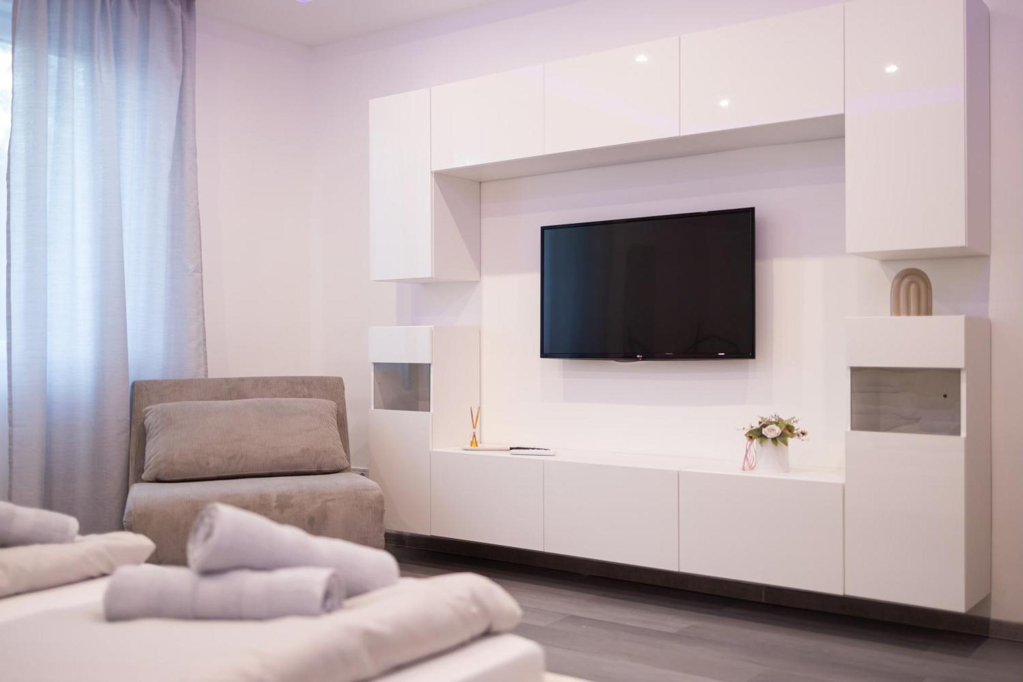 Fonix Apartman Debreţin Exterior foto