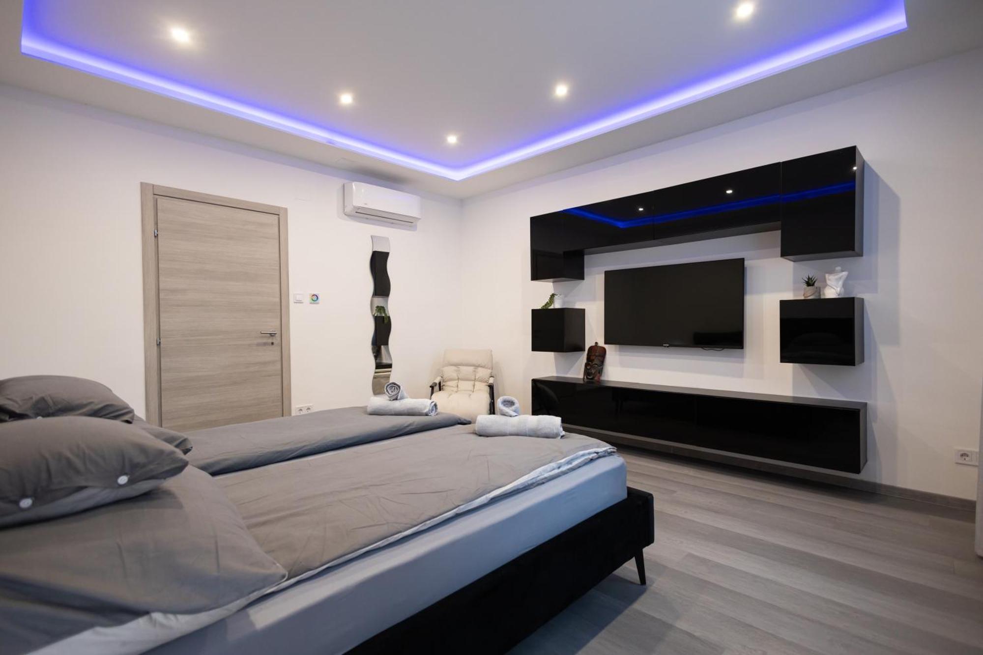 Fonix Apartman Debreţin Exterior foto